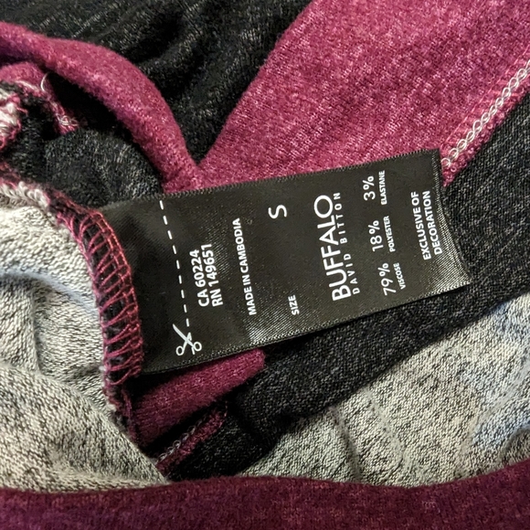 NWT Buffalo colour block sweater size small - Picture 2 of 6